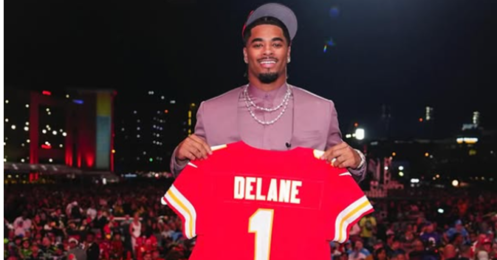 Mansoor Delane parents father