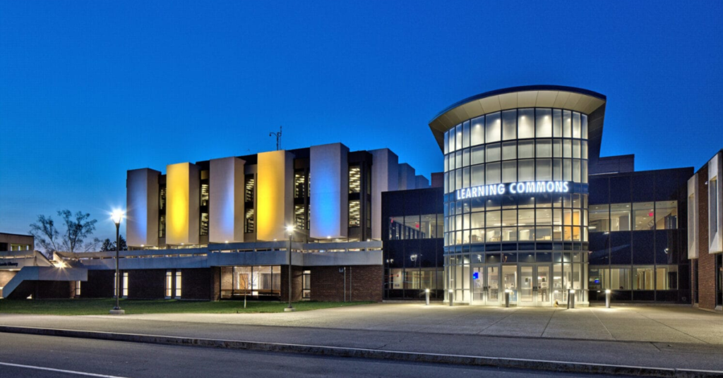 suny niagara wrestling event