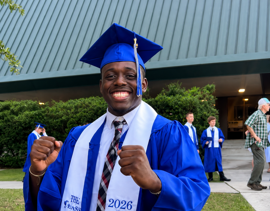 Mandeville, Louisiana Mandeville High School football player Jonis Warren Jr. dies in tubing accident as community launches GoFundMe jonis warren jr go fund me
